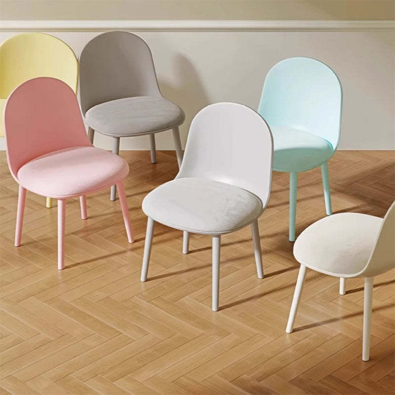 Minimalist Velvet Leather Curved Ergonomic Dining Chair — Plastic / Beige