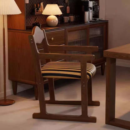 French Fabric Rubber Wood Upholstered Dining Chair with Back