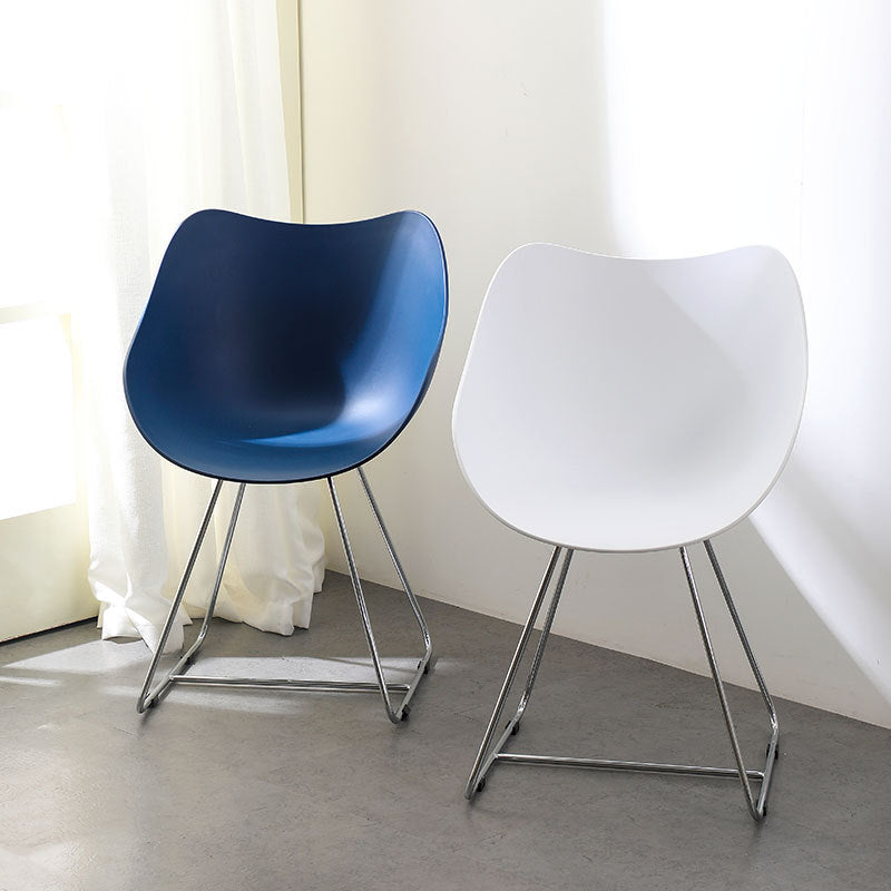 Nordic Curved Iron Plastic Armchair