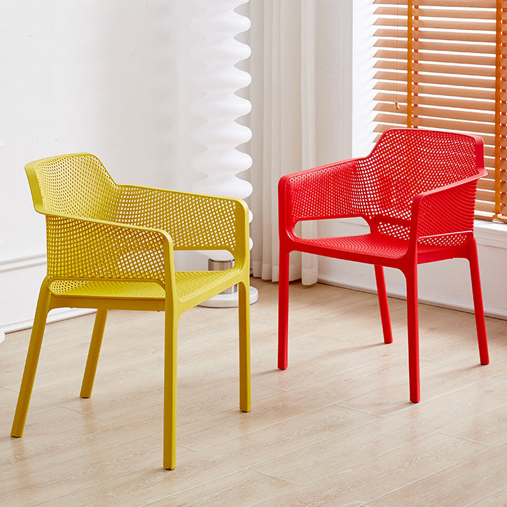 Minimalist Curved Dining Chair — White