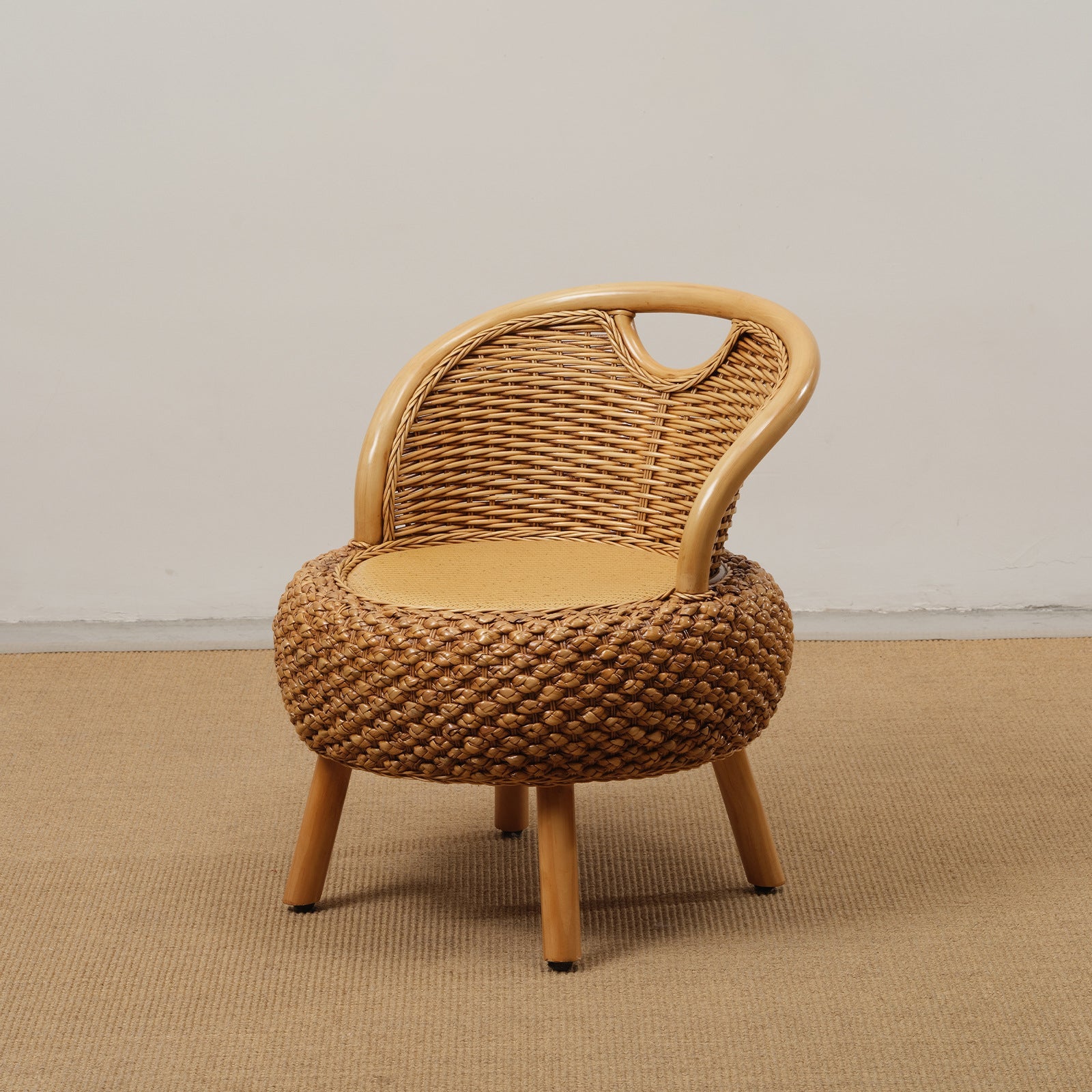 Minimalist Rattan Wood Round Chair