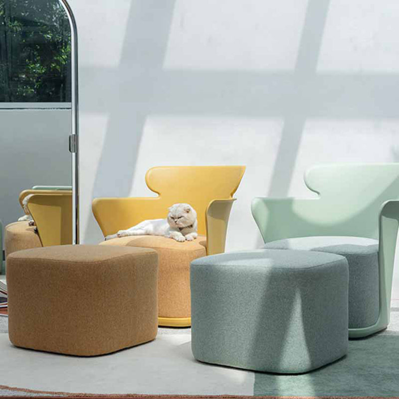 Nordic Curved Fabric Plastic Accent Chair
