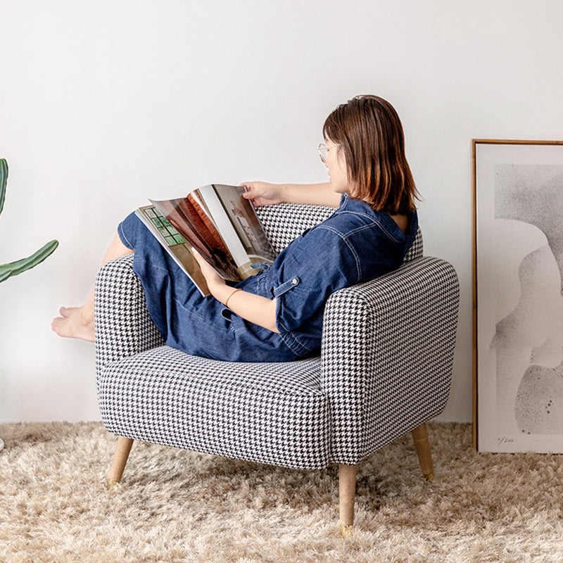 Scandinavian Linen Flannel Solid Wood Leg Accent Chair