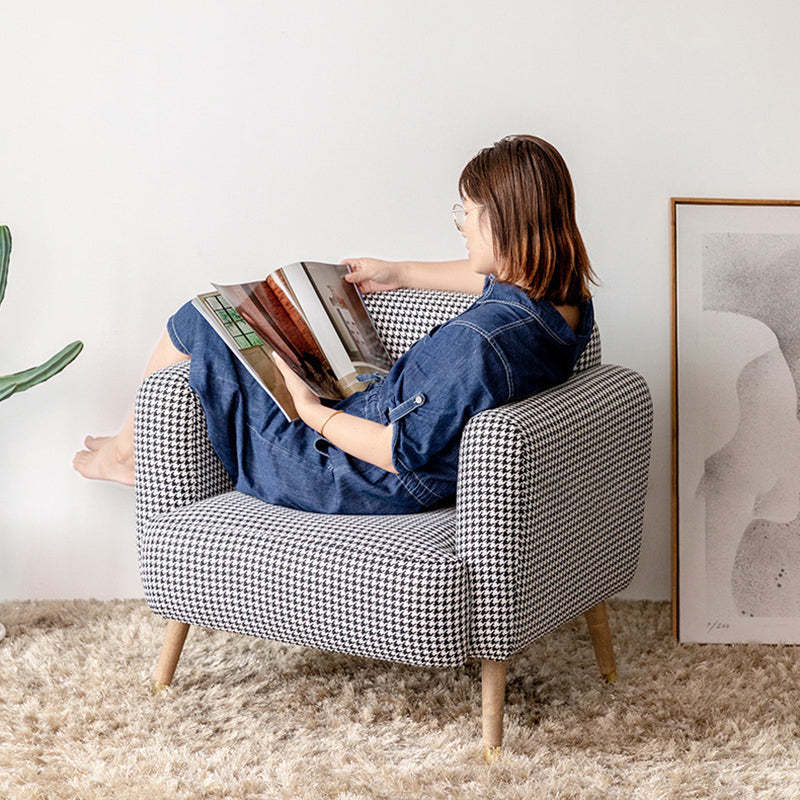 Scandinavian Linen Flannel Solid Wood Leg Accent Chair