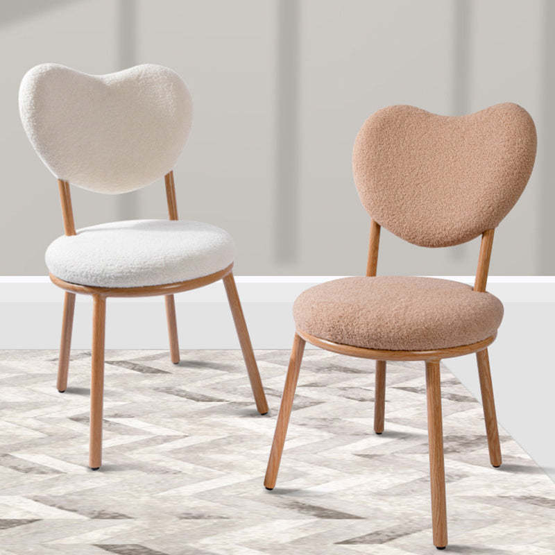 Modern Shabby Lamb Fleece Heart-Shaped Vanity Stool — White