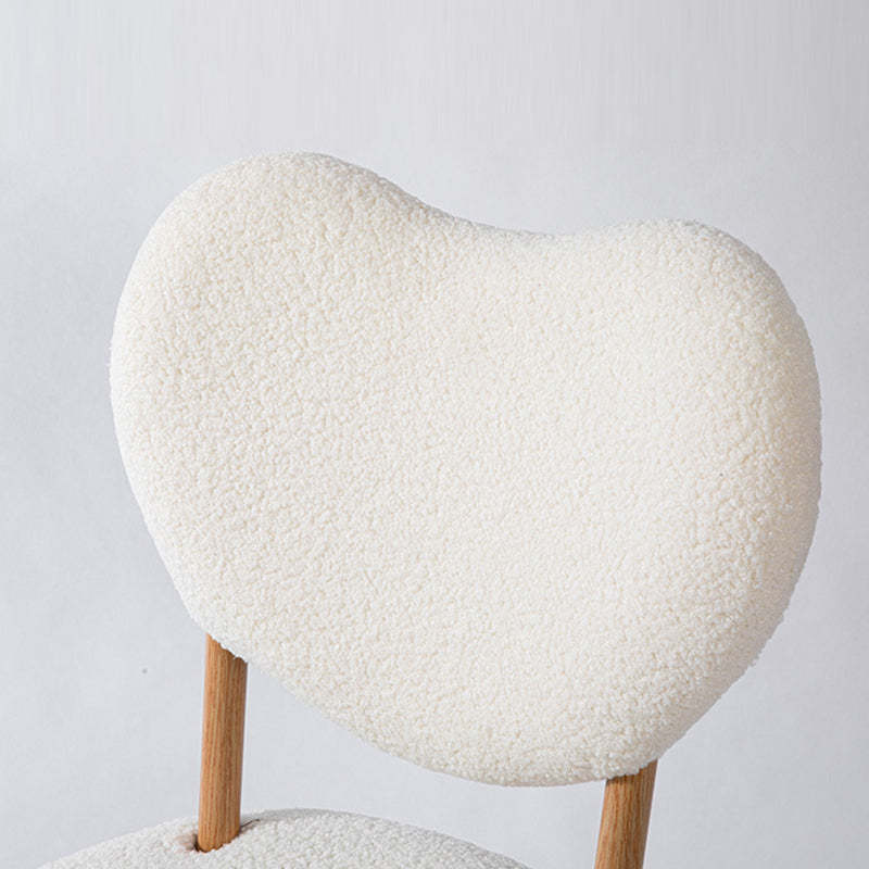 Modern Shabby Lamb Fleece Heart-Shaped Vanity Stool
