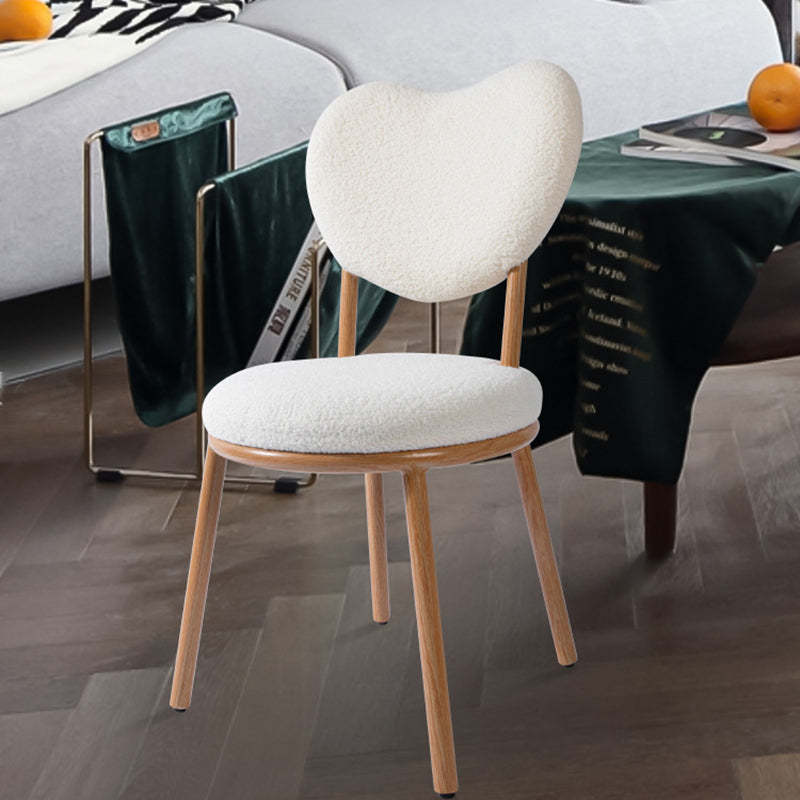 Modern Shabby Lamb Fleece Heart-Shaped Vanity Stool