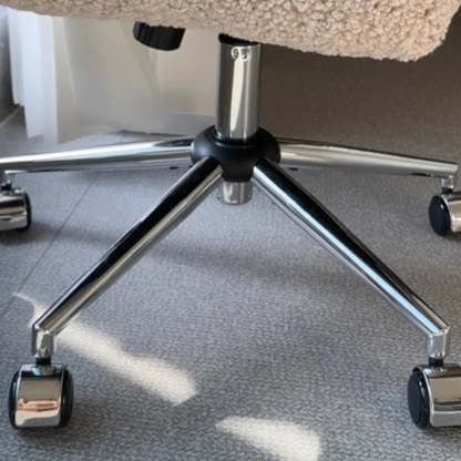 Minimalist Liftable Swivel Lambswool Desk Chair