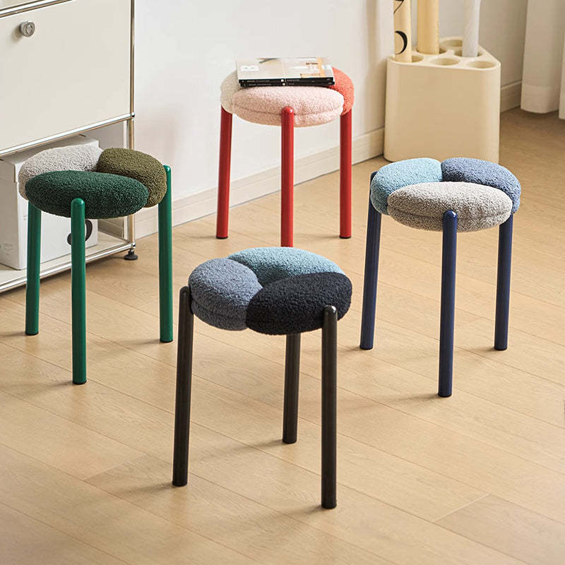 Minimalist Round Metal Teddy Velvet Chair — Black
