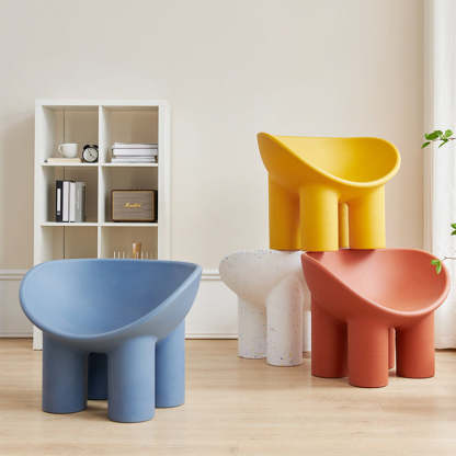 Contemporary Elephant-Leg Plastic Curved Chair — Black