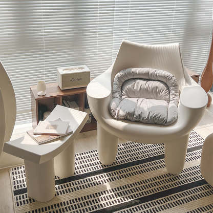 Scandinavian Cream Oval Accent Chair — Without Cushion / White