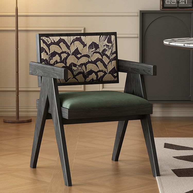 Traditional high-resilience dining chairs & benches in wood