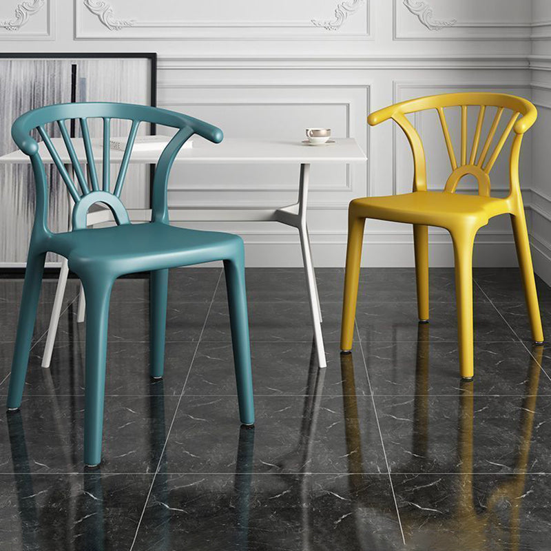 Modern Curved Plastic Dining Chair