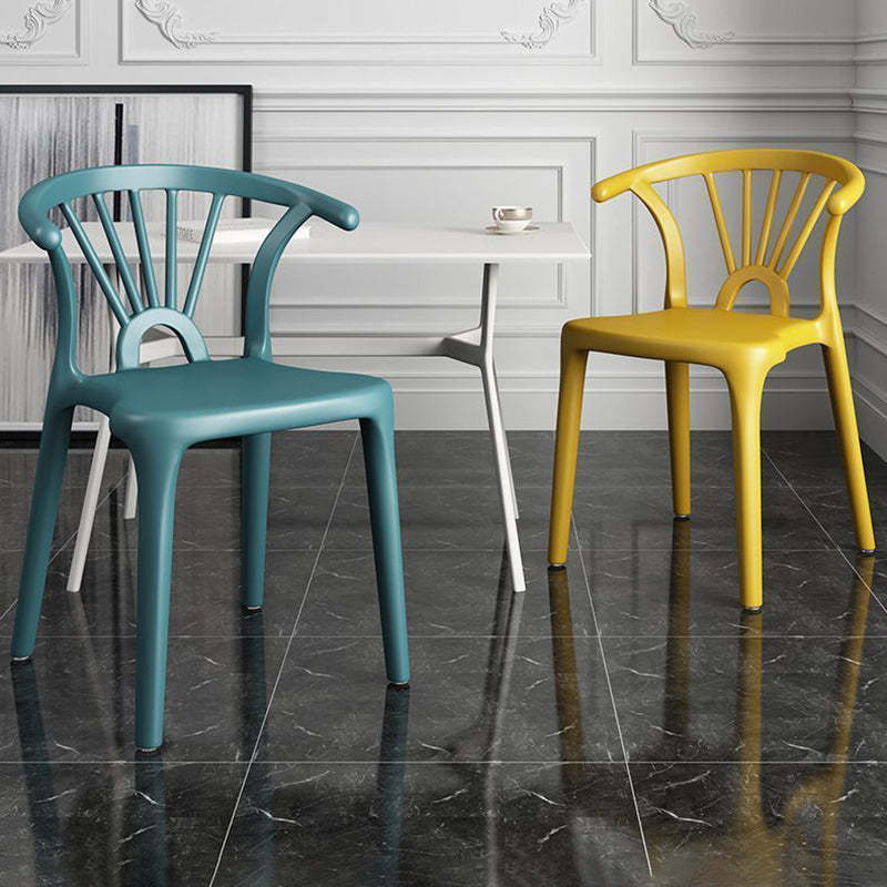 Modern Curved Plastic Dining Chair — Black
