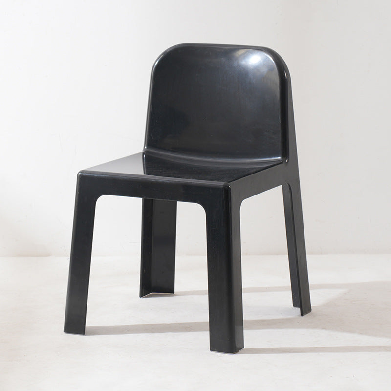 Minimalist Plastic Dining Chair