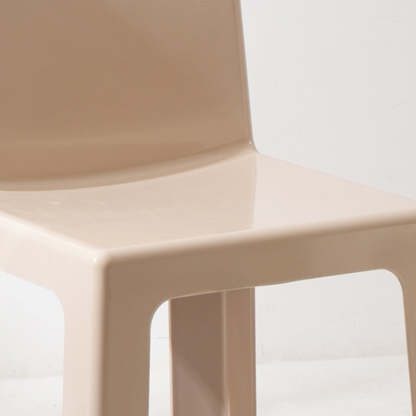 Minimalist Plastic Dining Chair