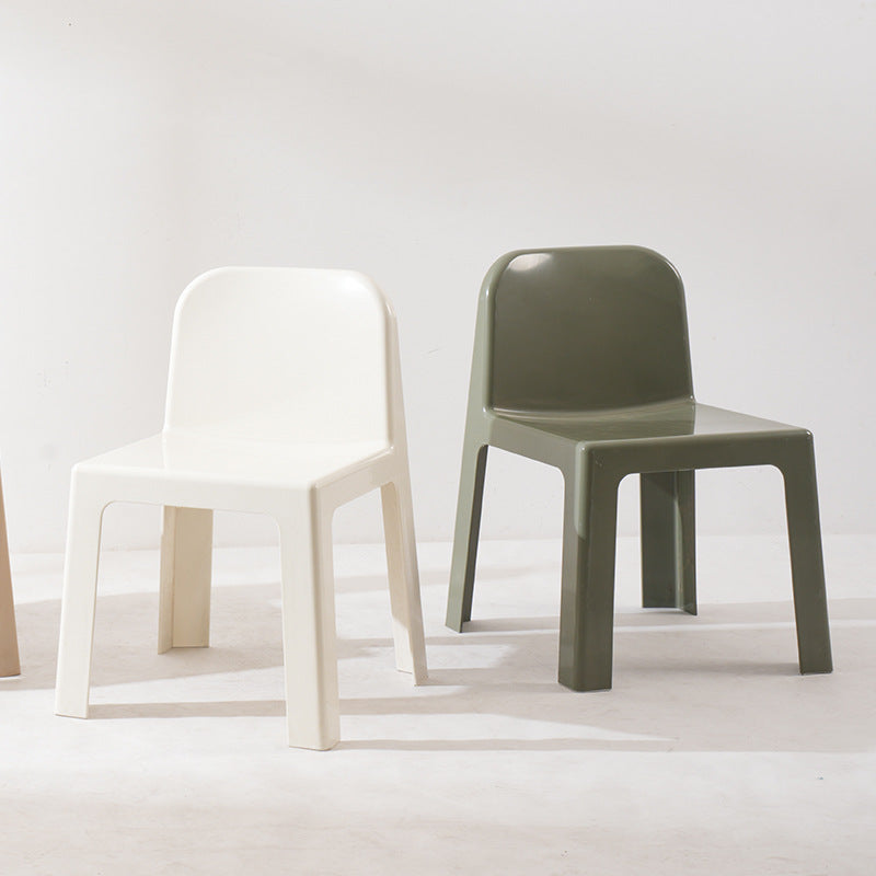 Minimalist Plastic Dining Chair — Green