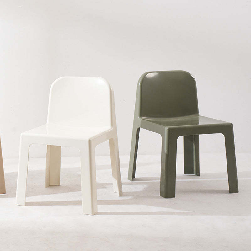 Minimalist Plastic Dining Chair — Green