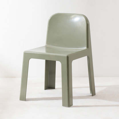 Minimalist Plastic Dining Chair