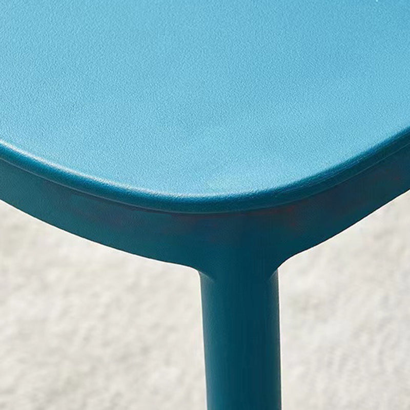 Minimalist Hollow Bend Plastic Dining Chair — Light Blue