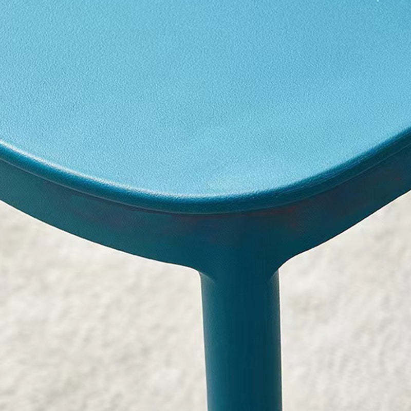 Minimalist Hollow Bend Plastic Dining Chair — Light Blue