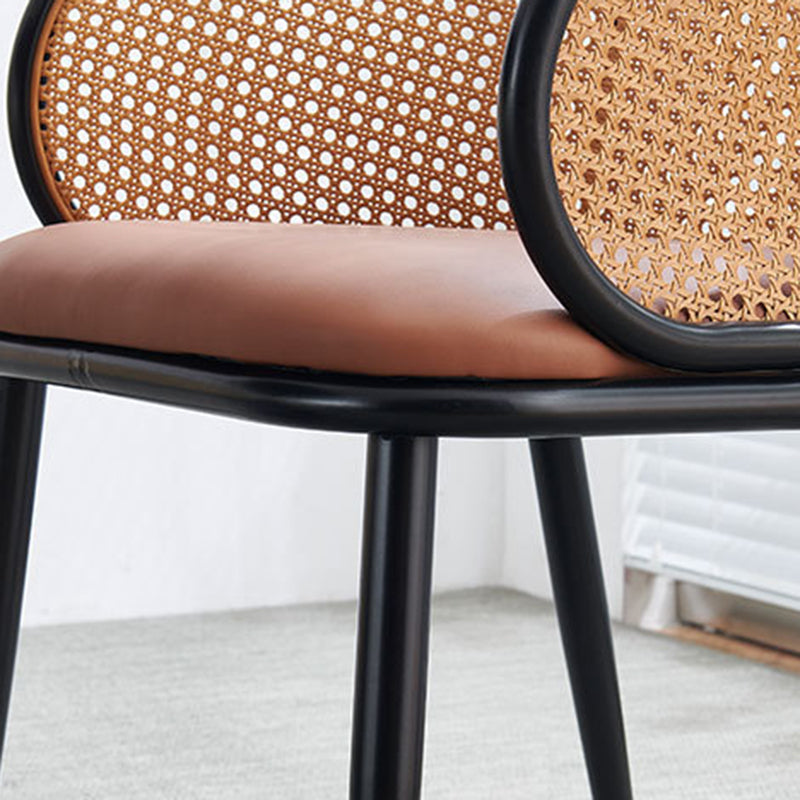 Minimalist Half-Bag U-Curved Leather Dining Chair — Black / Dark Brown