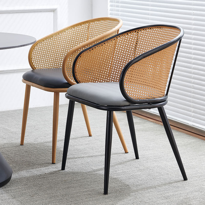 Minimalist Half-Bag U-Curved Leather Dining Chair