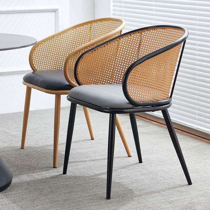 Minimalist Half-Bag U-Curved Leather Dining Chair
