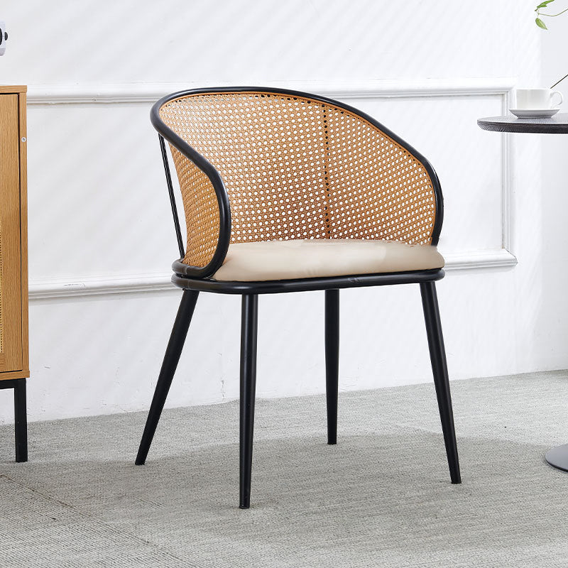 Minimalist Half-Bag U-Curved Leather Dining Chair