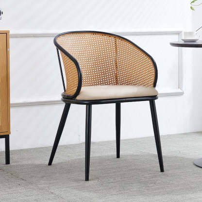Minimalist Half-Bag U-Curved Leather Dining Chair