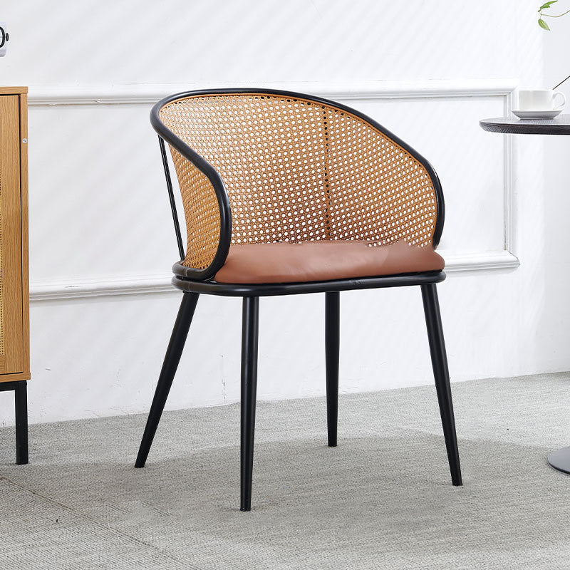 Minimalist Half-Bag U-Curved Leather Dining Chair