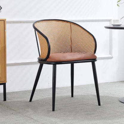 Minimalist Half-Bag U-Curved Leather Dining Chair