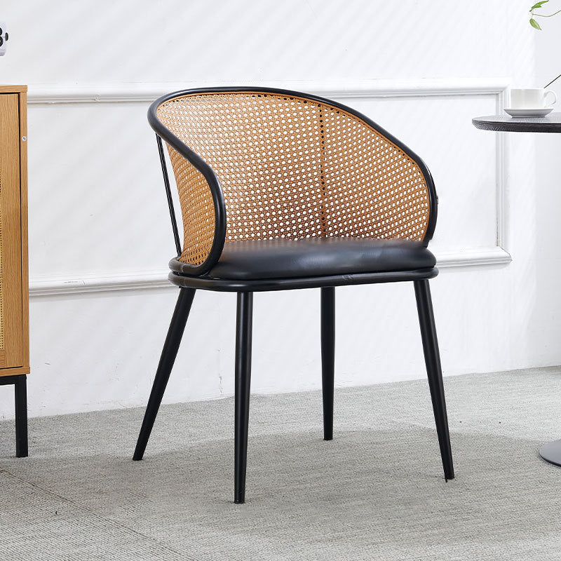 Minimalist Half-Bag U-Curved Leather Dining Chair