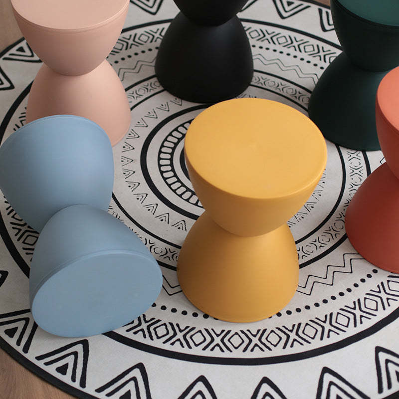 Scandinavian Cone Hourglass Plastic Chair — Gray