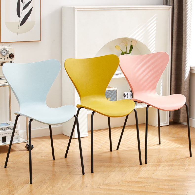 Irregular Curved Metal Dining Chair — Black / Gray
