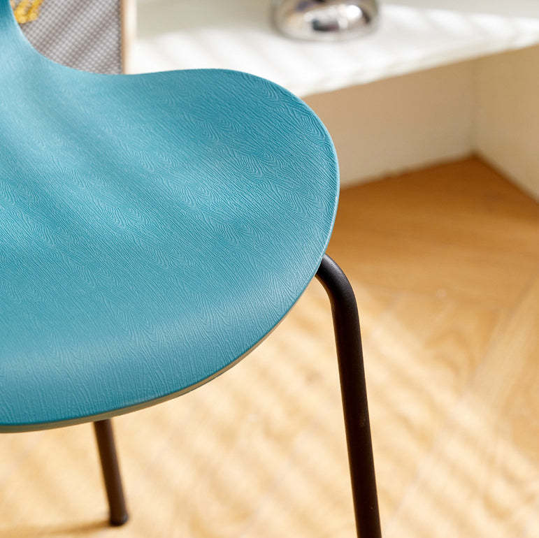 Irregular Curved Metal Dining Chair — Silver / Black