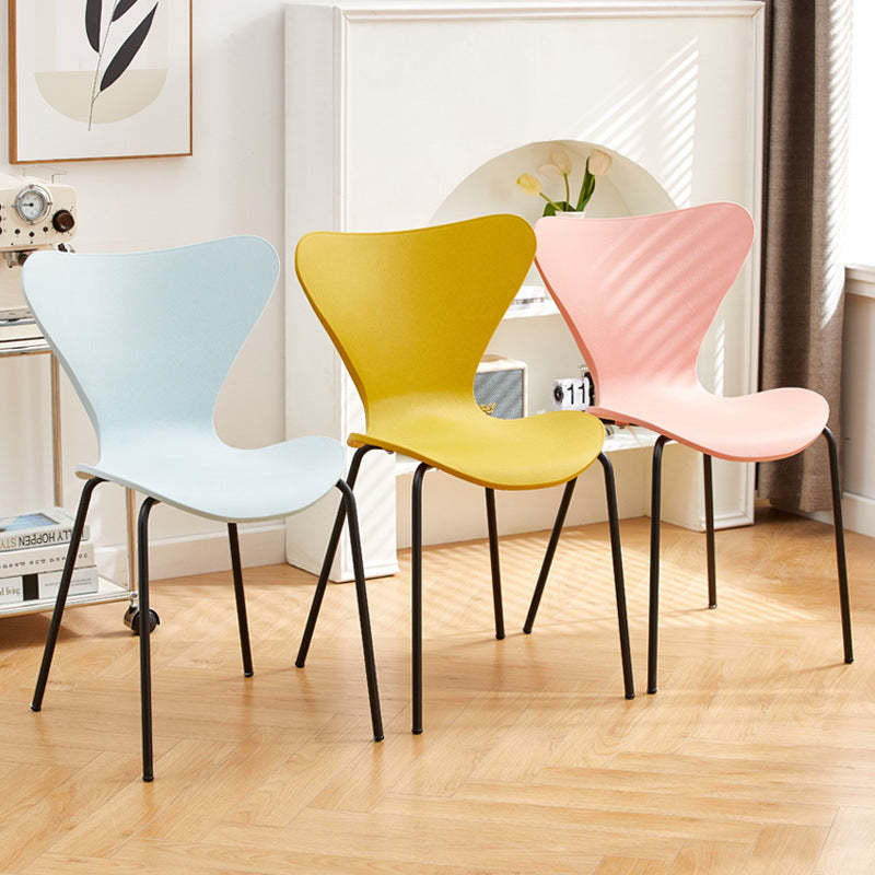 Irregular Curved Metal Dining Chair