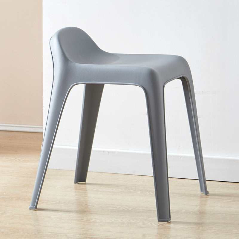Minimalist Curved Plastic Chair