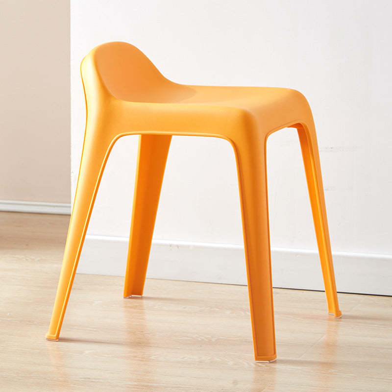 Minimalist Curved Plastic Chair