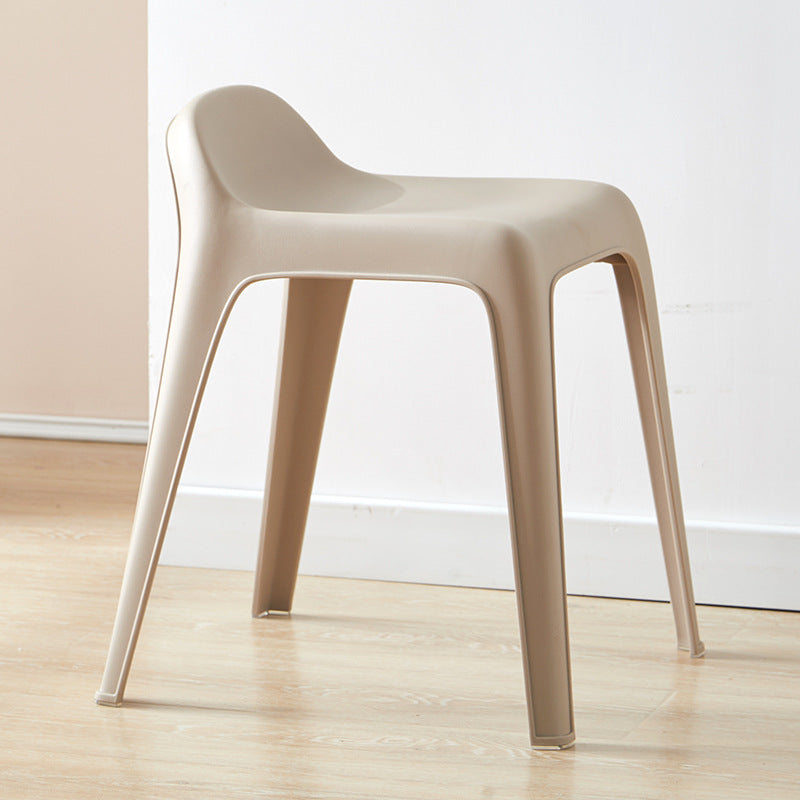 Minimalist Curved Plastic Chair