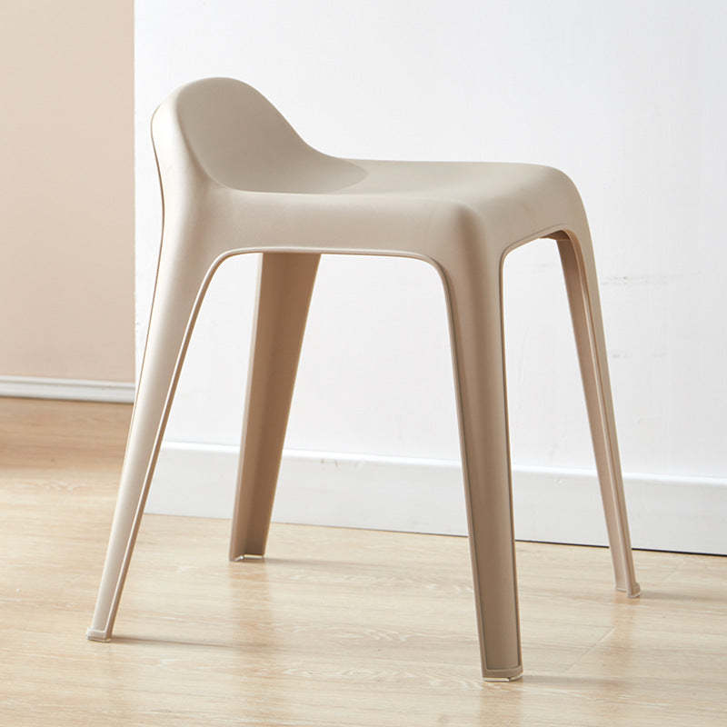Minimalist Curved Plastic Chair