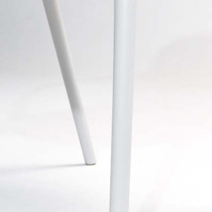 Scandinavian Bend Seam Plastic Dining Chair