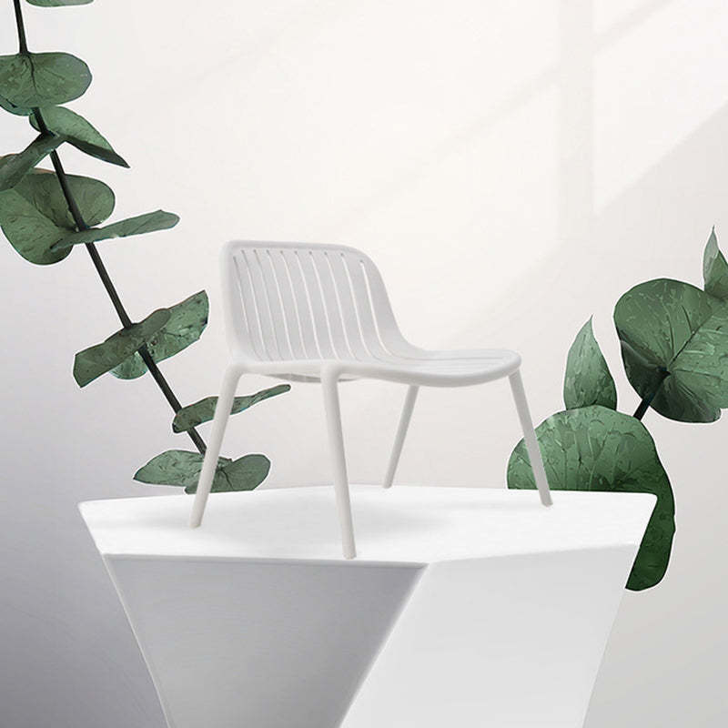Scandinavian Curved Seam Chair — Gray