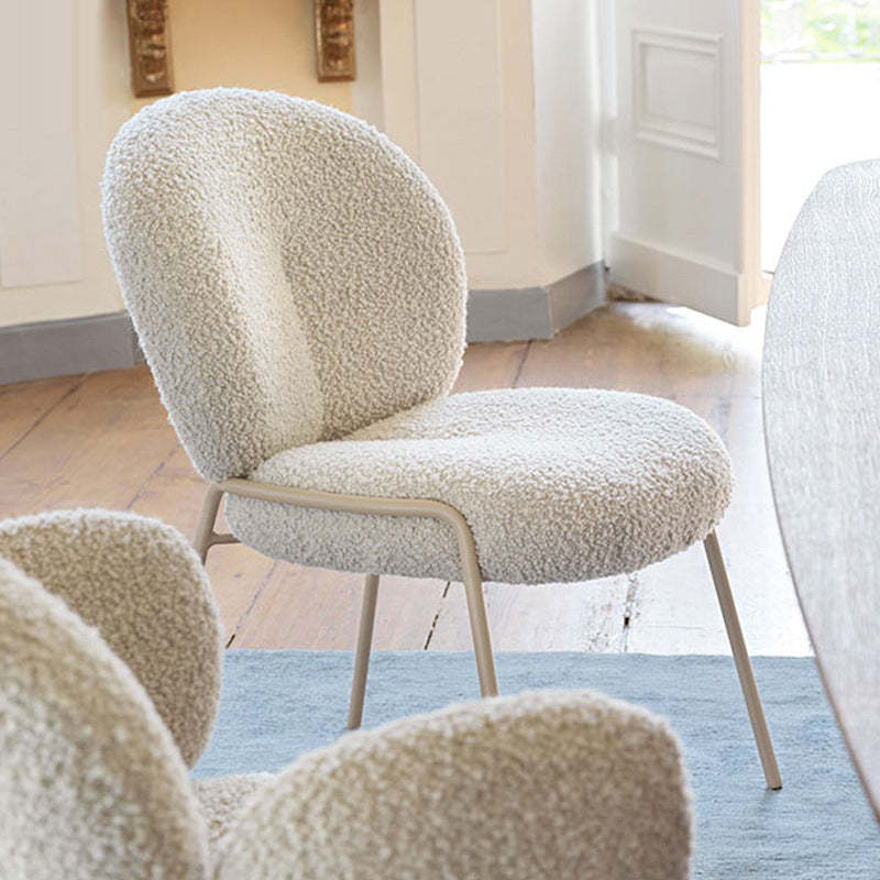 Rustic Curved Lambswool Metal Dining Chair — With Arm / Black