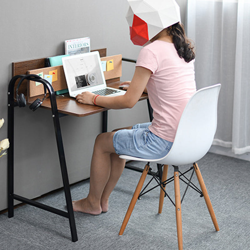 Minimalist Steel Medium Fiber Desk