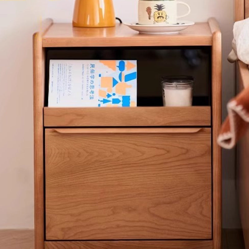 Nordic Wood 2-Drawer Nightstand