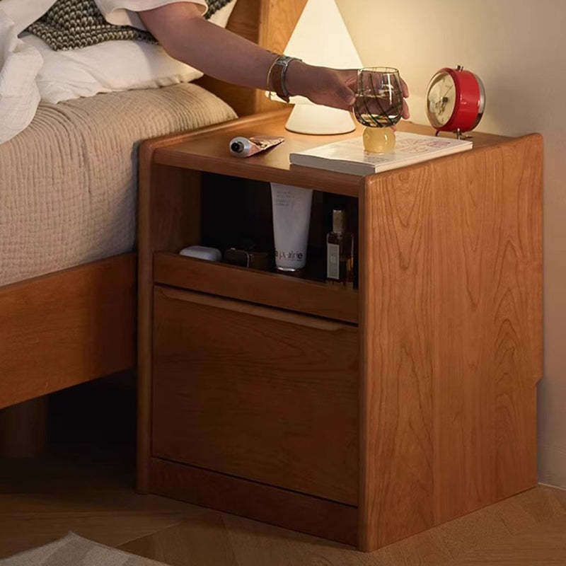 Nordic Wood 2-Drawer Nightstand