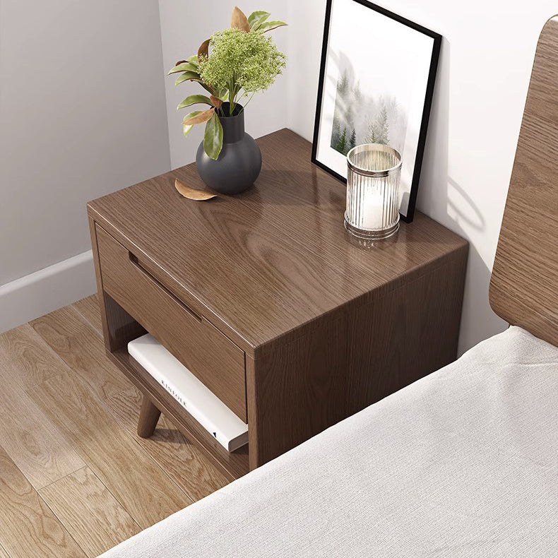 Minimalist Rubberwood Rounded Nightstand 1-Drawer
