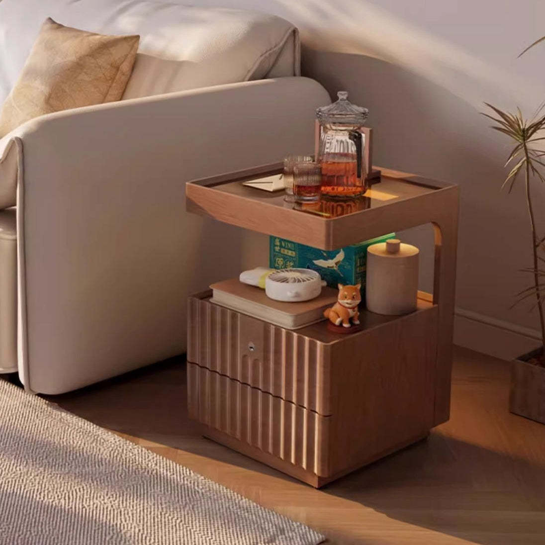 Traditional 2-drawer striped walnut nightstands