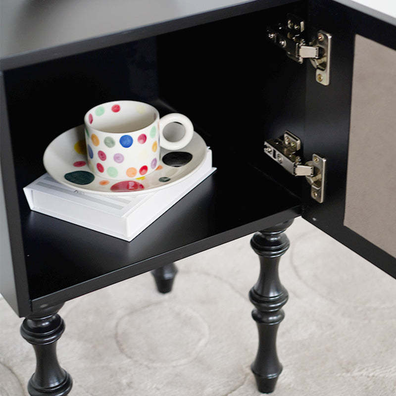 Scandinavian Clover Wood Nightstand 1-Cabinet